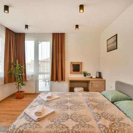 Самостоятелни Стаи "Водопада" Balchik Exterior photo