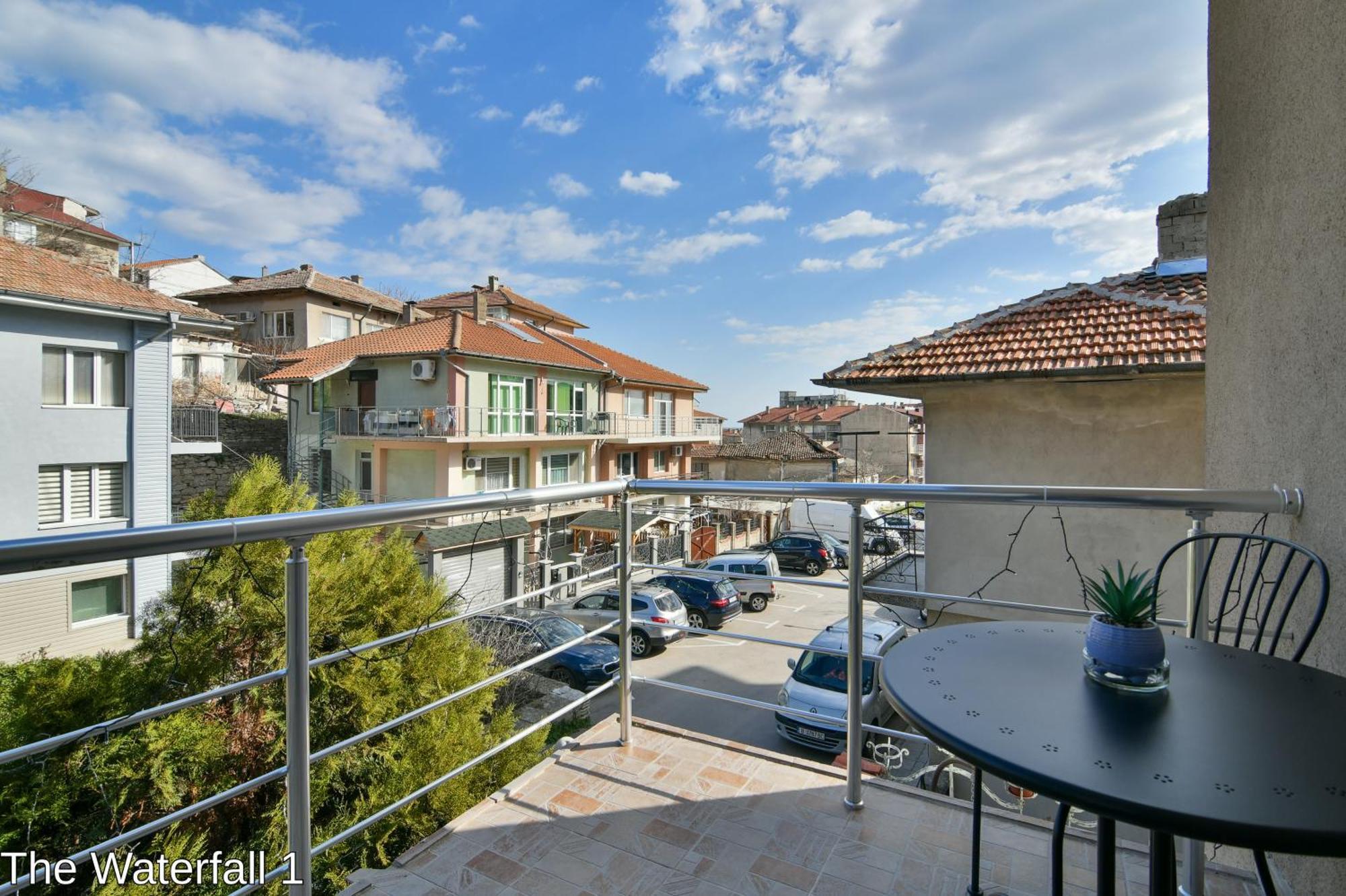 Самостоятелни Стаи "Водопада" Balchik Exterior photo